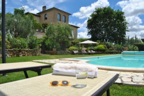 Villa La Valiana - Full Estate in Montepulciano - HEATED POOL